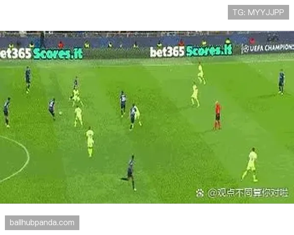 点球规则:禁区内犯规判定与判罚依据解析 点球规则:禁区内犯规判定与判罚依据解析